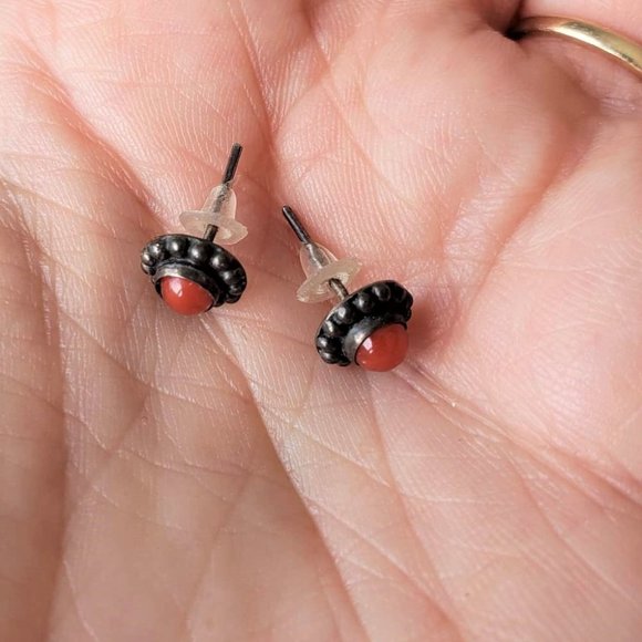 925 Silver & Carnelian gemstone stud earrings - Picture 2 of 7